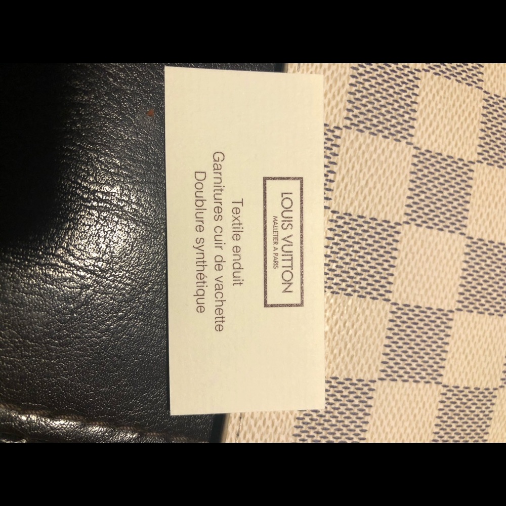 LV Pouch